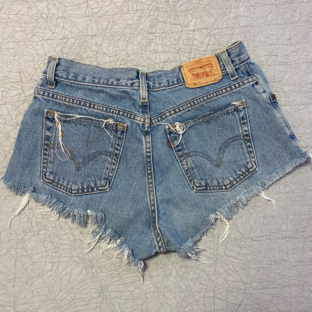 vintage levi’s 550 jean shorts